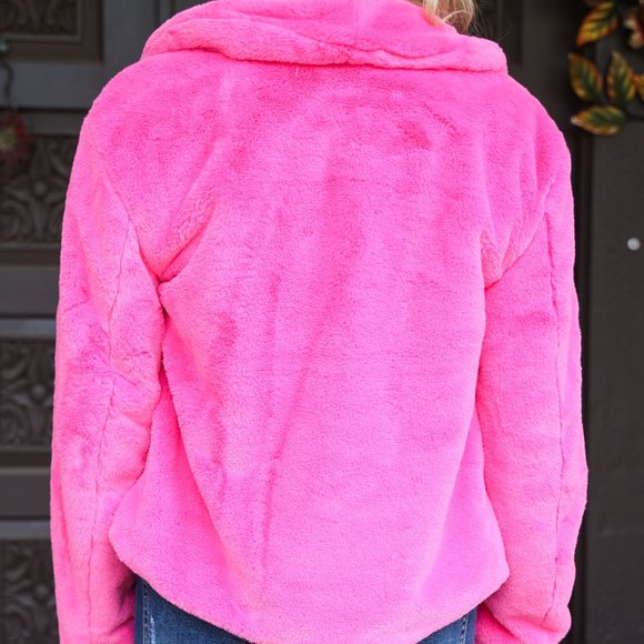 NWT Dolce Cabo Hot Pink Faux Fur Shawl Collar Jacket - Picture 3 of 6